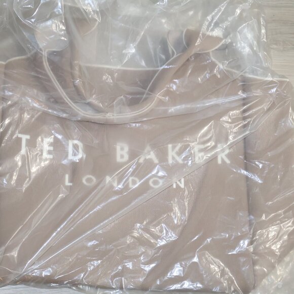 TED BAKER London Nora Knit Beige/Taupe Logo Tote LARGE NWT - Picture 10 of 13